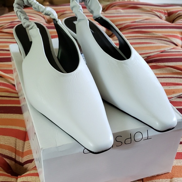 WHITE SHOES - Picture 2 of 3